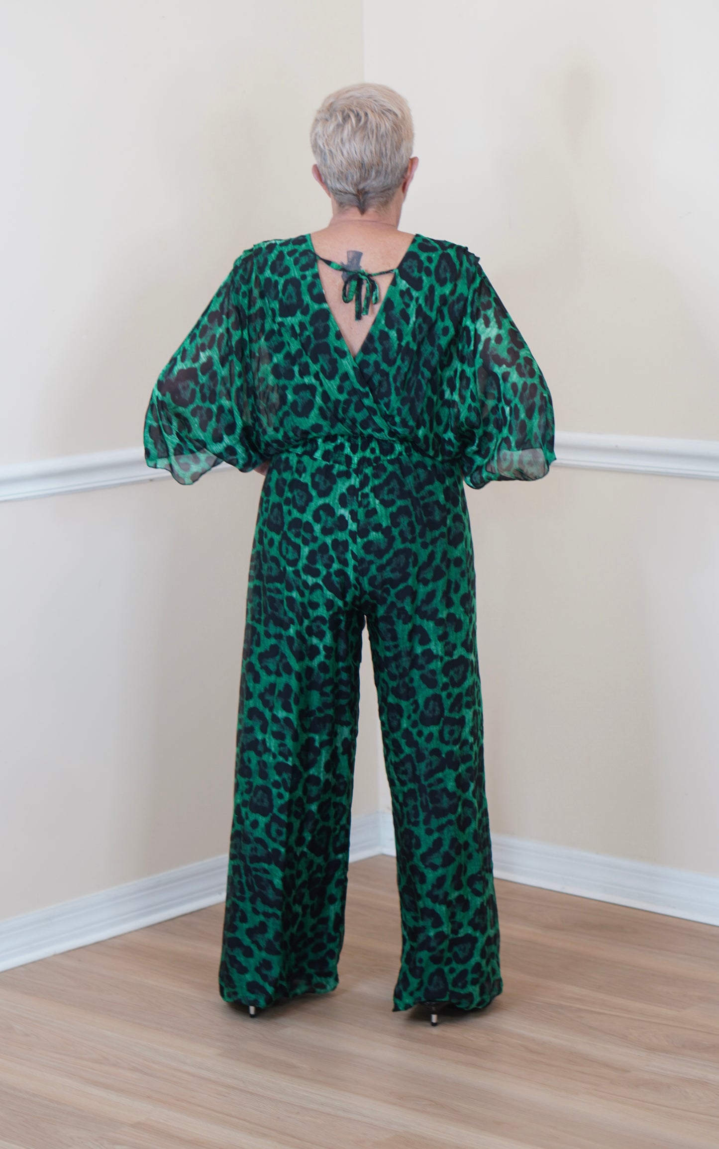 Green Cheetah Design Wide-Sleeve Jumpsuit